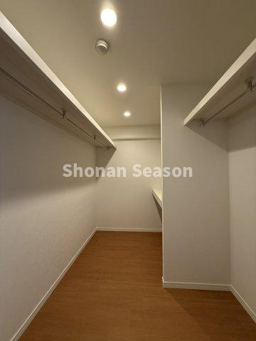 【収納】 | 広々3.5帖の空間で、ご家族の荷物を一か所にまとめられますね◎