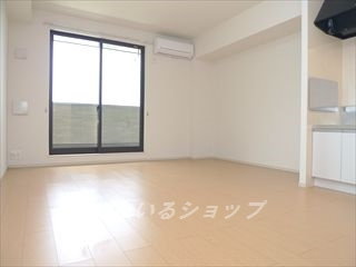 ユニベールＢの居間・リビング|エアコン付き