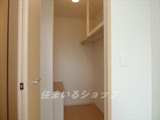 ユニベールＢの収納|ウォークインクローゼット
