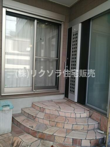 石津中町　中古一戸建ての玄関|■物件内覧・資金計画相談・住宅ローン相談、リフォーム相談、お問合せ受付中■
※当日・翌日のご内覧、ご相談はお電話でのお問合せがスムーズです！