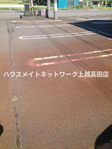 スノー　ヒーロー　Ａの駐車場|消雪付駐車場