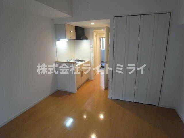 ドルチェ秋葉原Ｎｏｒｔｈ・参番館の居間・リビング| 