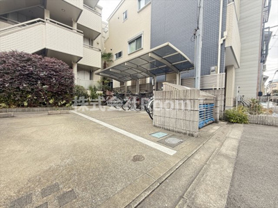 【エントランス】 | メゾン　ヴェルデュール | 駐輪場です