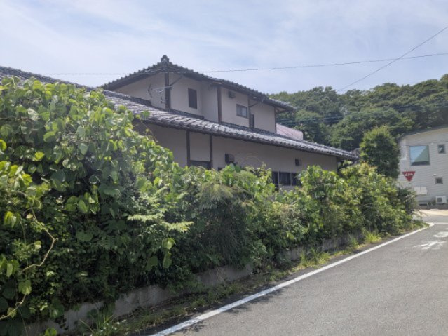 中古戸建　高崎市城山町の前面道路含む現地写真