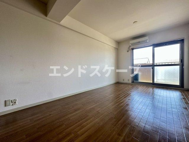 ラルジェ中里の居間・リビング|高崎、前橋のお部屋探しはエンドスケープまで！お客様の理想お聞かせ下さい♪