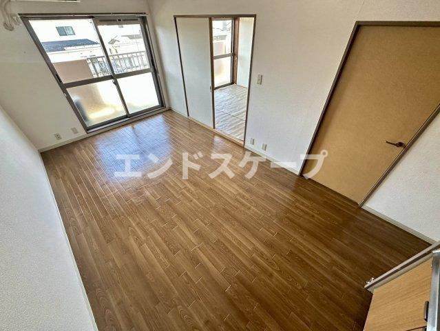 ラルジェ中里の居間・リビング|高崎、前橋のお部屋探しはエンドスケープまで！お客様の理想お聞かせ下さい♪