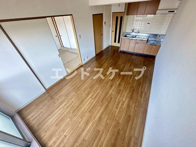 ラルジェ中里の居間・リビング|高崎、前橋のお部屋探しはエンドスケープまで！お客様の理想お聞かせ下さい♪