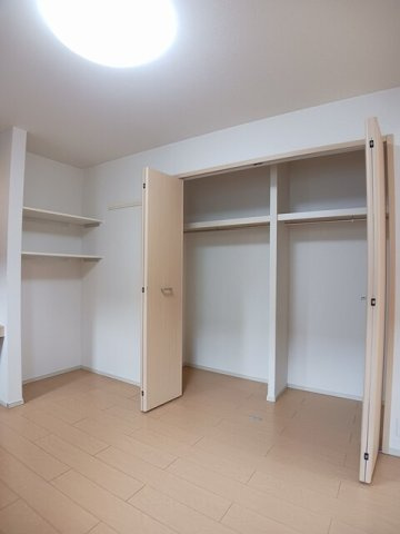 セレスコート花園の収納
