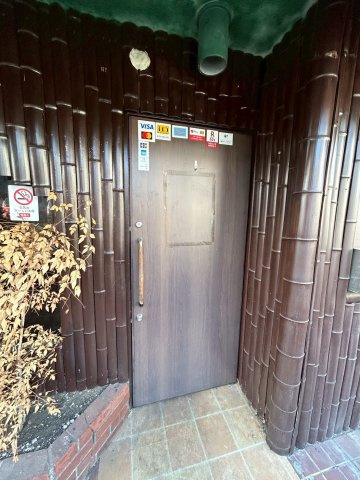 辰沼２丁目店舗のエントランス