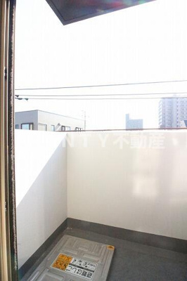 【バルコニー】 | ステージファースト大森アジールコート | 開放的で明るい空間を演出してくれるバルコニーです