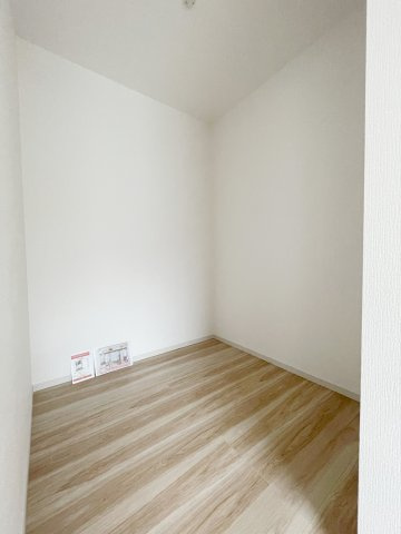 新築戸建・新築建売　郡山市大槻町17期　柴宮小・第一中の収納|クローゼット収納はハンガーにかけたまま収納できるのでアイロンがけの手間を省きます！