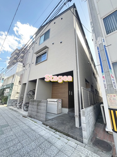 REVE大宮の外観