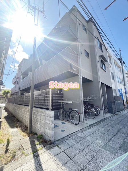 REVE大宮の外観