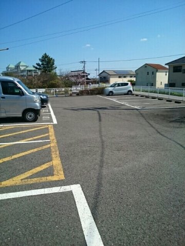 サンハイツの駐車場|駐車場があります