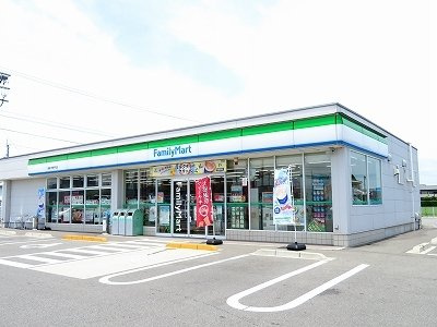 ポルト・ボヌールＫ　Ⅱの周辺|ファミリーマート川内平石店まで350m