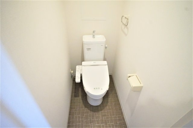 習志野市鷺沼台４丁目の賃貸マンションのトイレ|もちろんウォシュレットです