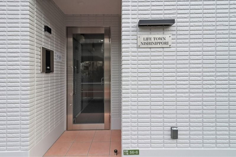 ライフタウン西日暮里のエントランス