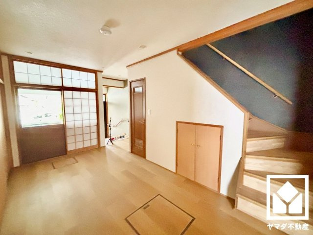 大津市長等2丁目　の洋室