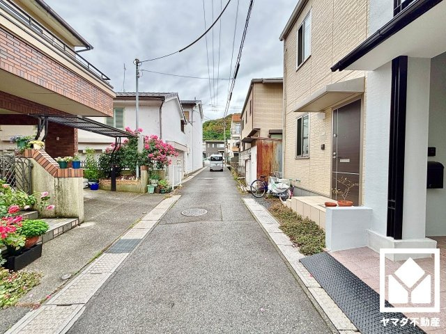 大津市長等2丁目　の前面道路含む現地写真