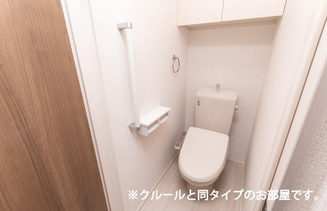 アヴァンセ　オオクテのトイレ|落ち着いた色調のトイレです