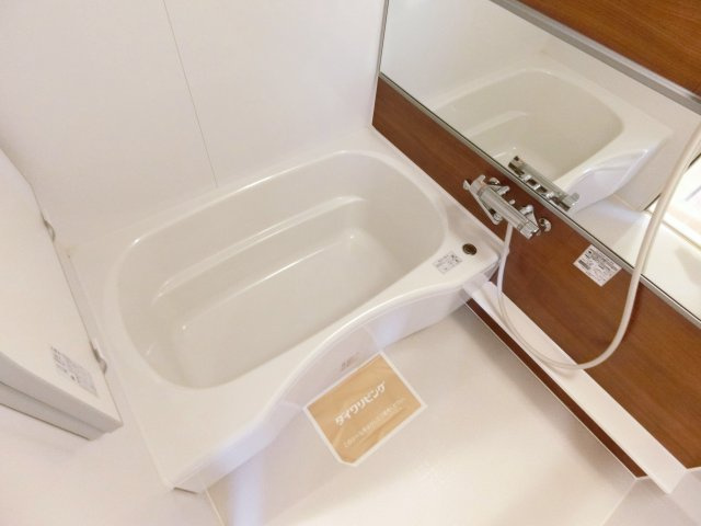 ワンモアオッツの浴室