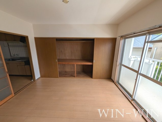 URBAN HILLの居間・リビング|イメージ（同建物内別部屋の写真です）
