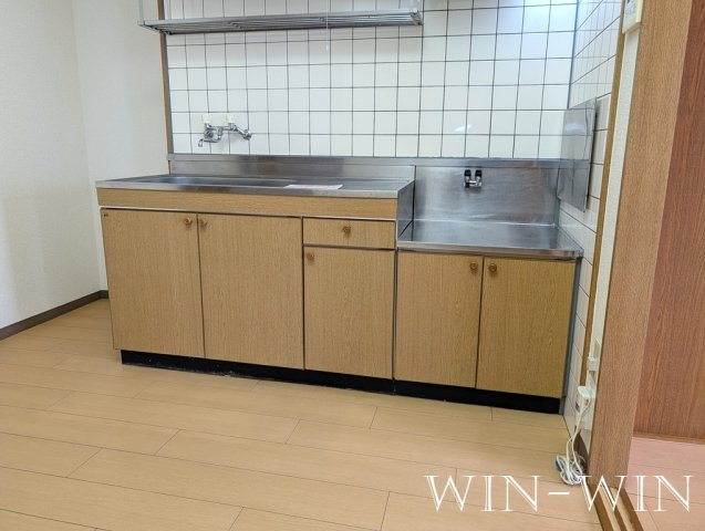 URBAN HILLのキッチン|イメージ（同建物内別部屋の写真です）