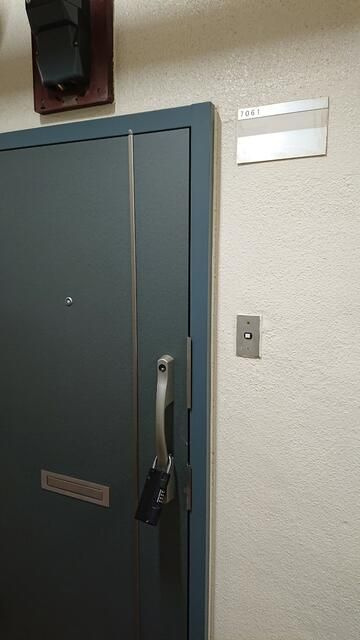 行徳マンションの玄関