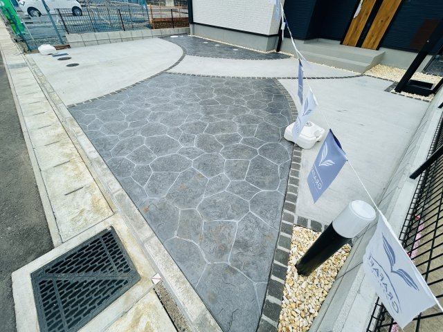 グラファーレ千葉市若葉区愛生町２期の居間・リビング|建築施工例
