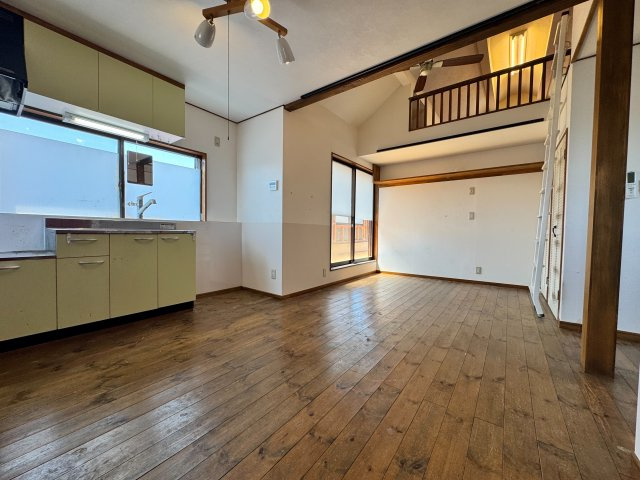 所沢市林3丁目中古戸建の居間・リビング
