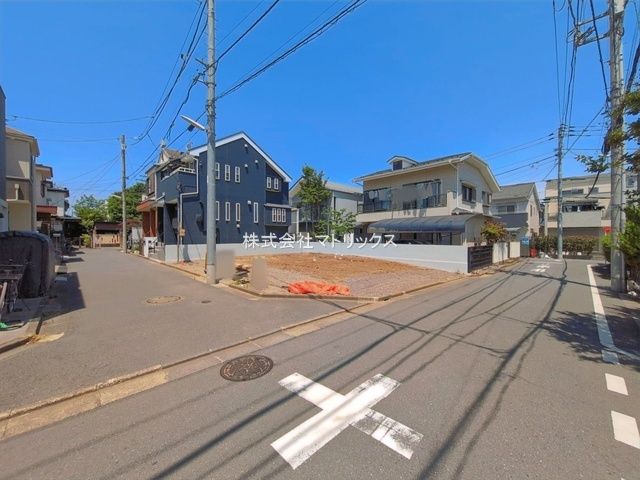 練馬区土支田3丁目　東南角地×土地34坪　限定1棟の前面道路含む現地写真