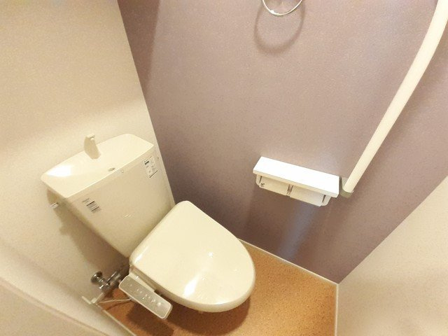 グランシャリオ高屋敷のトイレ