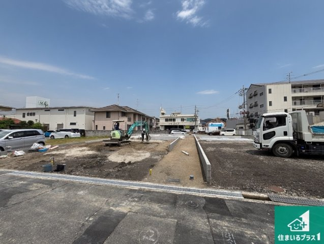 枚方市香里ケ丘　売土地の外観|周辺は落ち着いた街並みの住宅地！子育てがしやすい住環境です！現地でしかわからない事もございます。是非一度ご覧ください。