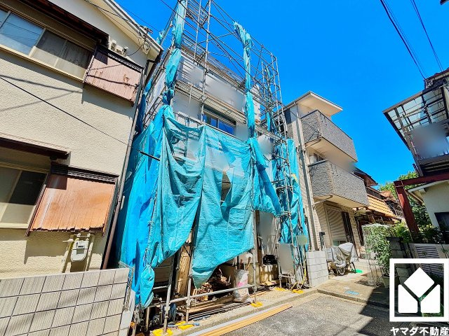 尼崎市崇徳院３丁目の外観|2沿線利用可能で、毎日の通勤・通学だけでなく、休日のお出かけまで利便性に優れています。