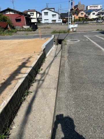 小栗7丁目の前面道路含む現地写真