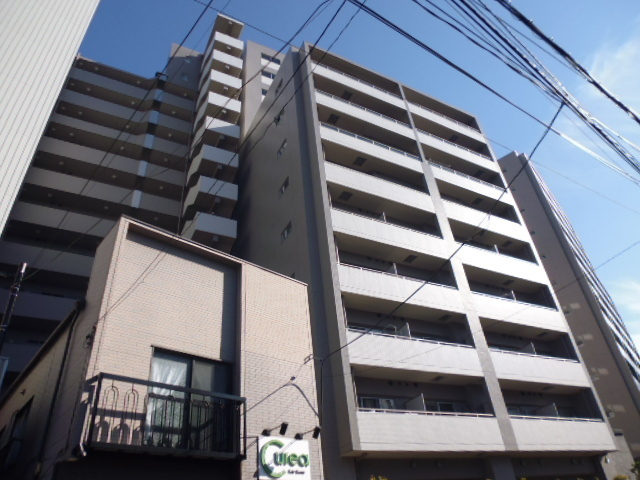 センテニアル王子神谷のエントランス|存在感あるマンションです！