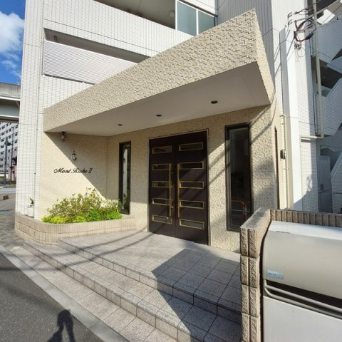 モンリッシュⅡのエントランス