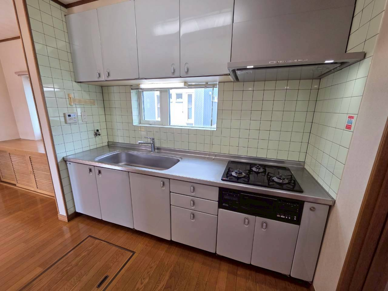 新釧路町1-24　中古住宅のキッチン