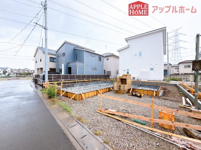 [新築住宅] 鶴ヶ島市下新田 第3 全3棟の前面道路含む現地写真