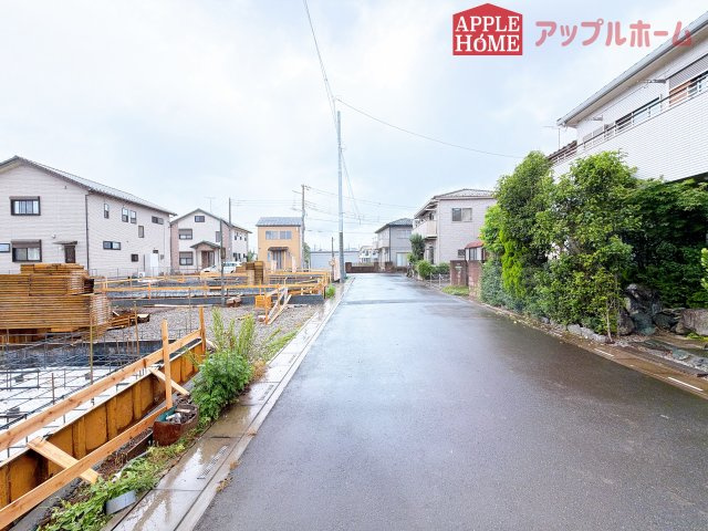 [新築住宅] 鶴ヶ島市下新田 第3 全3棟の前面道路含む現地写真