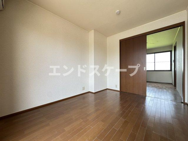 ルミエールＡの洋室|高崎、前橋のお部屋探しはエンドスケープまで！お客様の理想お聞かせ下さい♪