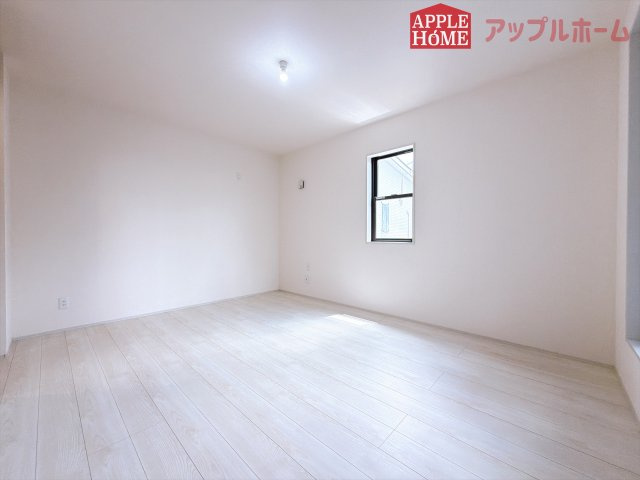 [新築住宅] 鶴ヶ島市下新田 第3 全3棟の洋室|２階居室は全室収納あり！たっぷりある収納活用でお部屋もキレイを保てます♪