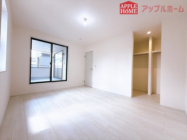 [新築住宅] 鶴ヶ島市下新田 第3 全3棟の洋室|２階居室は全室収納あり！たっぷりある収納活用でお部屋もキレイを保てます♪