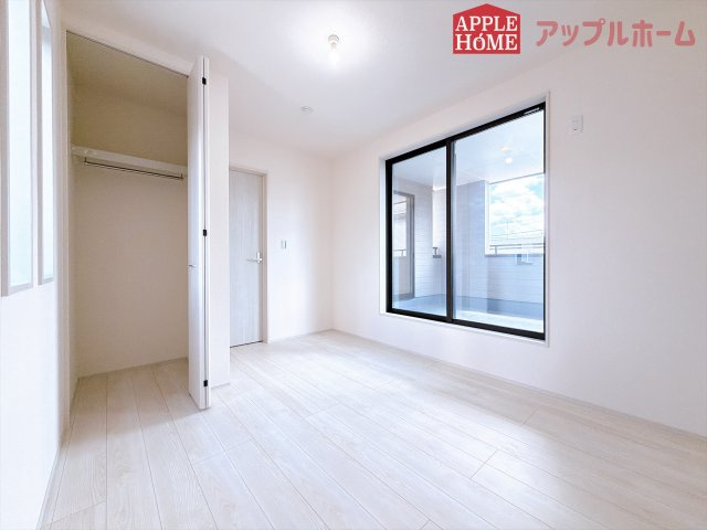[新築住宅] 鶴ヶ島市下新田 第3 全3棟の洋室|２階居室は全室収納あり！たっぷりある収納活用でお部屋もキレイを保てます♪