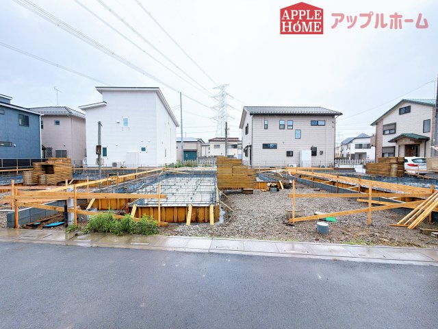 [新築住宅] 鶴ヶ島市下新田 第3 全3棟の前面道路含む現地写真
