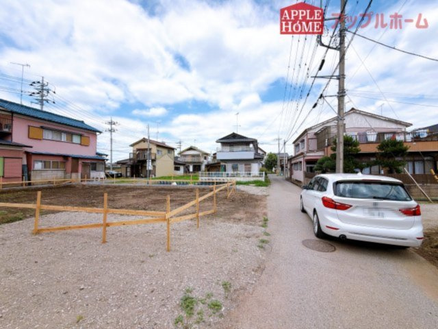 [新築住宅] 深谷市天神町 全2棟の前面道路含む現地写真