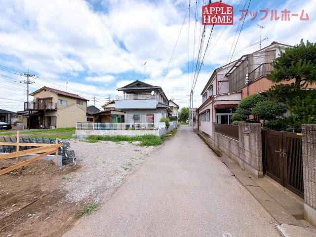 [新築住宅] 深谷市天神町 全2棟の前面道路含む現地写真