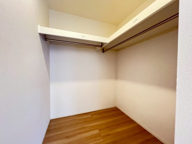 橋の内３丁目戸建の収納