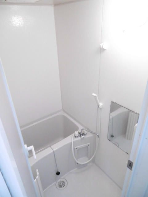 町田市小山町の賃貸マンションの浴室