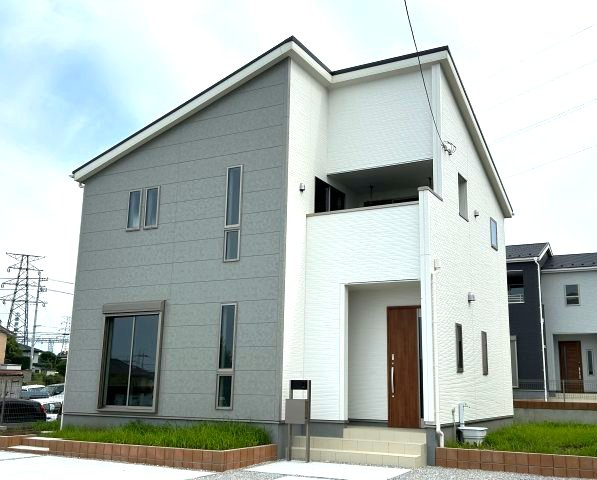 リーブルガーデンS第12富士見町時沢　5号棟